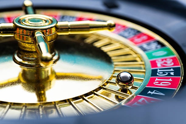 sohoslot live-dealer table lobby showing Andar Bahar, Teen Patti and Crazy Time with current player counts and bet limits displayed